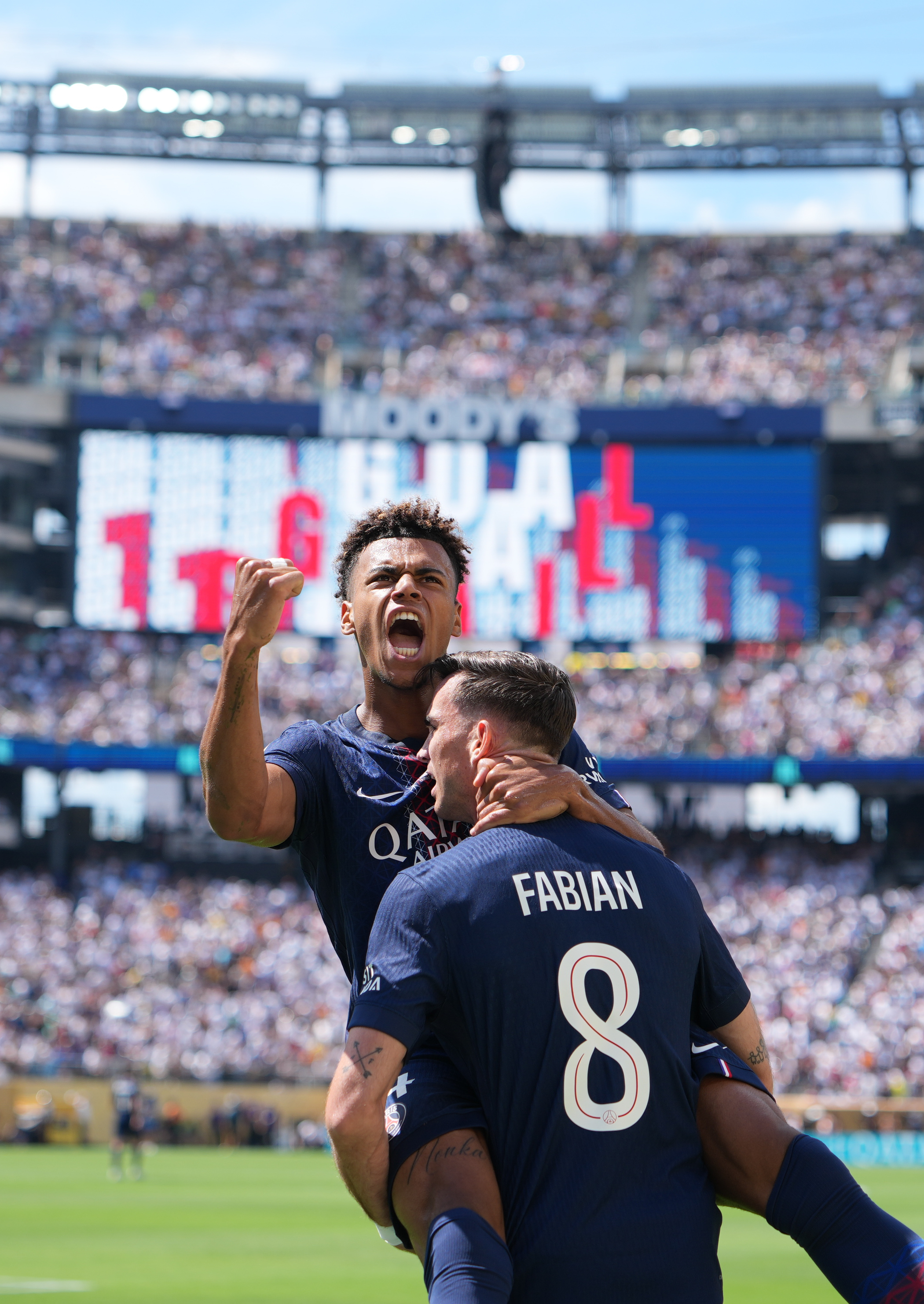 官网APP下载-包含重磅！巴黎圣日耳曼国际比赛日刷新队史纪录葡萄牙体育官宣签约备战足总杯，今夜休斯敦火箭调整名单以备NBA总决赛的词条