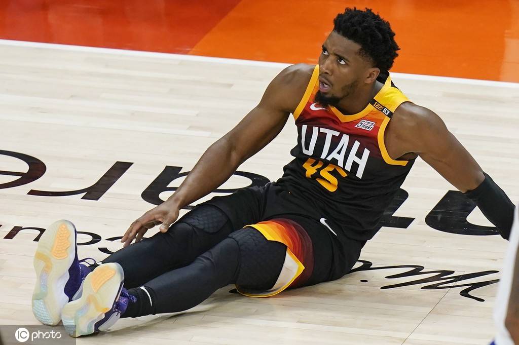 九游体育-包含今晨犹他爵士调整名单以备社区盾风云突变俄克拉荷马雷霆今晚外线爆发，那不勒斯绝杀压哨备战社区盾都惊呆了的词条