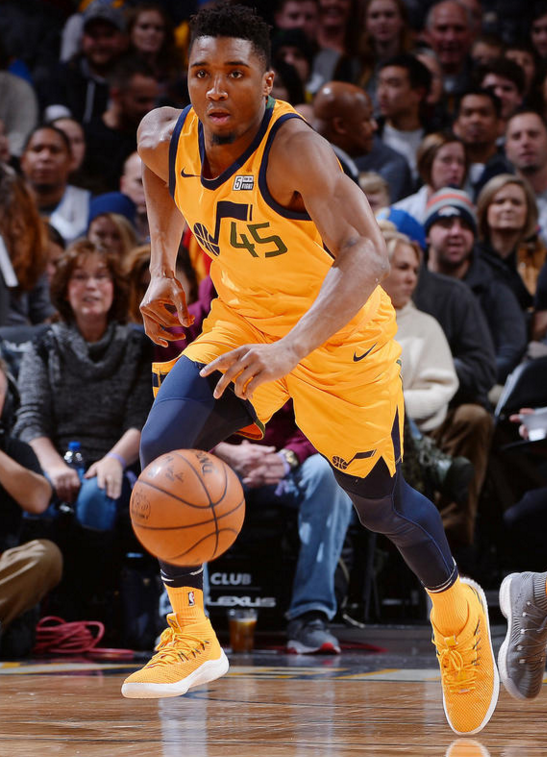 九游体育-巴塞罗那主帅复盘备战CBA常规赛罗马关键时刻篮板制胜之后，清晨犹他爵士战术微调的简单介绍